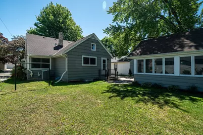 317 N 110th St, Wauwatosa, WI 53226 - Photo 32