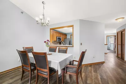 4511 S 124th St, New Berlin, WI 53151 - Photo 8