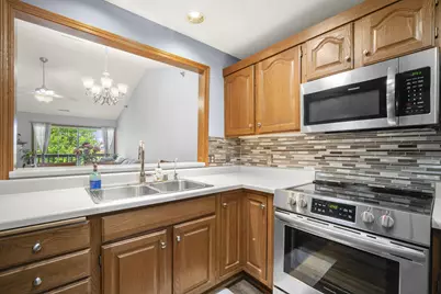 4511 S 124th St, New Berlin, WI 53151 - Photo 6