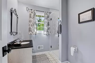 2541  Valley Dr, Manitowoc Rapids, WI 54220 - Photo 32