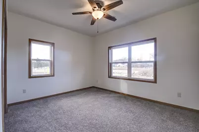 1320  Kettle Dr, Kewaskum, WI 53040 - Photo 10