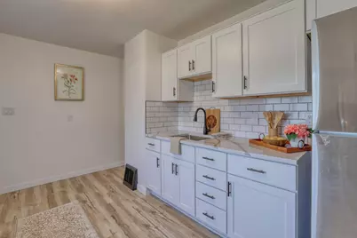 4973 N 60th St, Milwaukee, WI 53218 - Photo 8