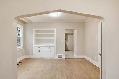 2473 N 57th St, Milwaukee, WI 53210 - Photo 8
