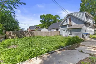 2473 N 57th St, Milwaukee, WI 53210 - Photo 26