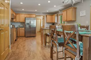 8125 Doe Glen Ct, Racine, WI 53406 - Photo 6