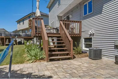 8125  Doe Glen Ct, Racine, WI 53406 - Photo 28