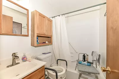 5712  Glenwood Dr, Racine, WI 53406 - Photo 18