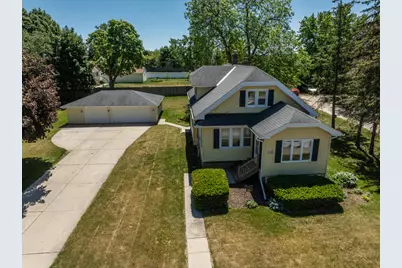 N168W21041  Main St, Jackson, WI 53037 - Photo 2