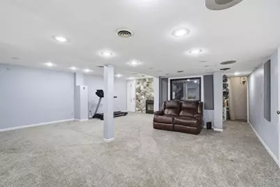 N83W18025  Le Mons Dr, Menomonee Falls, WI 53051 - Photo 34