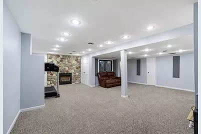 N83W18025  Le Mons Dr, Menomonee Falls, WI 53051 - Photo 36