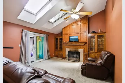 N83W18025  Le Mons Dr, Menomonee Falls, WI 53051 - Photo 18