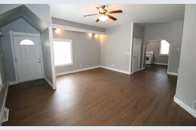 139 N 73rd St, Milwaukee, WI 53213 - Photo 4