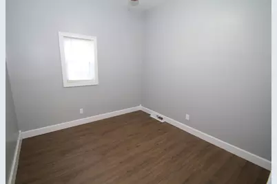139 N 73rd St, Milwaukee, WI 53213 - Photo 12