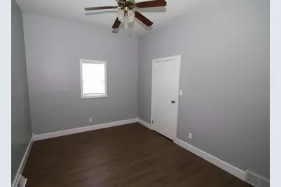 139 N 73rd St, Milwaukee, WI 53213 - Photo 10