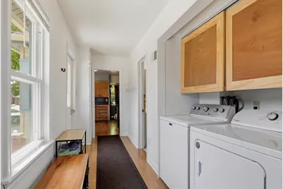 613 N 4 St, Manitowoc, WI 54220 - Photo 4