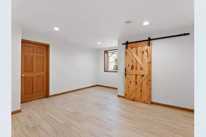 1207  Hummingbird Pl, Sheboygan Falls, WI 53085 - Photo 20