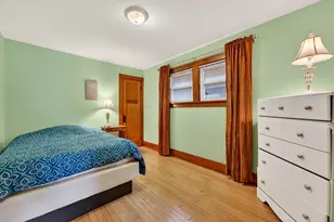 2204 S 67th Pl, West Allis, WI 53219 - Photo 8