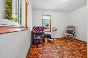 509 S 105th St, West Allis, WI 53214 - Photo 16