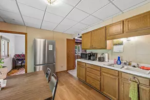 509 S 105th St, West Allis, WI 53214 - Photo 10