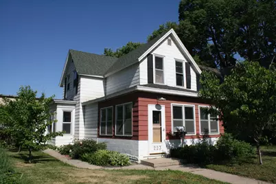 223  Copeland Ave, La Crosse, WI 54603 - Photo 2
