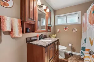 1561 S 169th St, New Berlin, WI 53151 - Photo 18