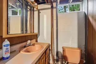 1561 S 169th St, New Berlin, WI 53151 - Photo 26