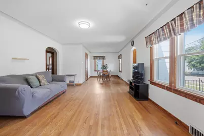 418 E Racine St, Jefferson, WI 53549 - Photo 6