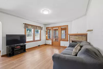 418 E Racine St, Jefferson, WI 53549 - Photo 4
