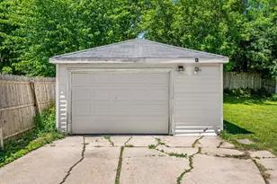 5451 N 72nd St, Milwaukee, WI 53218 - Photo 14
