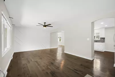 11825 W Washington St, West Allis, WI 53214 - Photo 4