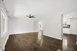 11825 W Washington St, West Allis, WI 53214 - Photo 4
