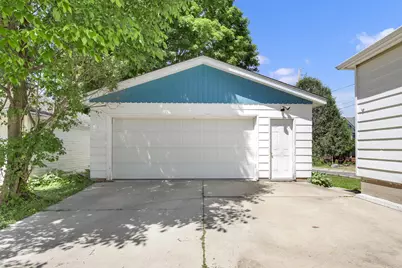 547  Forest St, Hartford, WI 53027 - Photo 20