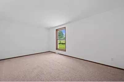 213 S Grandview Blvd #215, Waukesha, WI 53188 - Photo 10