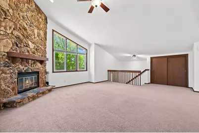 213 S Grandview Blvd #215, Waukesha, WI 53188 - Photo 2