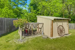 1709 Schmidt Rd, West Bend, WI 53090 - Photo 20