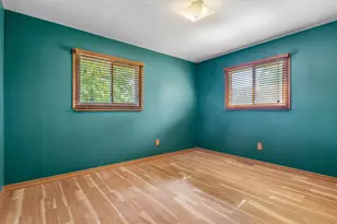 1527 Holley St, Holmen, WI 54636 - Photo 18
