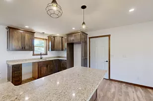625 Western Ave, Viroqua, WI 54665 - Photo 8