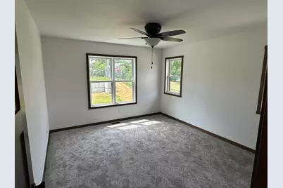 2010  14th St, La Crosse, WI 54601 - Photo 8