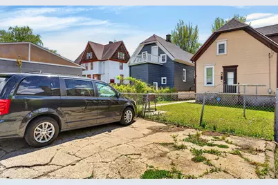 216 W Center St, Milwaukee, WI 53212 - Photo 22