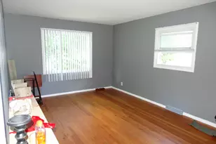 2776 N Carlton Pl, Milwaukee, WI 53210 - Photo 4