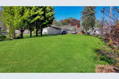 214 S Garfield Ave, Port Washington, WI 53074 - Photo 20
