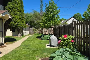 3154 S Nevada St, Milwaukee, WI 53207 - Photo 14