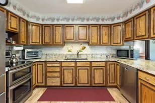 715 Chicago Ave, Viroqua, WI 54665 - Photo 8