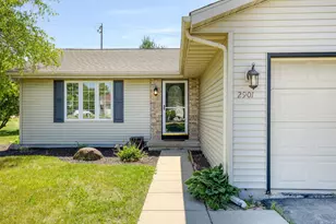 2901 Autumn Ln, East Troy, WI 53120 - Photo 2