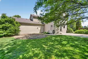 6547 Parkway Cir, Racine, WI 53406 - Photo 30