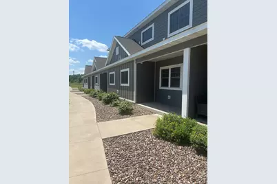 1325  Hagar St, La Crosse, WI 54603 - Photo 6