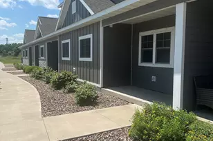 1325 Hagar St, La Crosse, WI 54603 - Photo 6