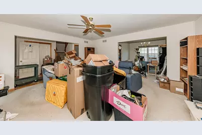 3944 W Valley View Dr, Franklin, WI 53132 - Photo 4