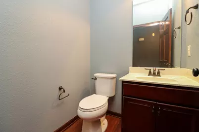 W245N2799  Single Tree Dr, Pewaukee, WI 53072 - Photo 10