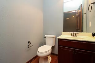 W245N2799 Single Tree Dr, Pewaukee, WI 53072 - Photo 10
